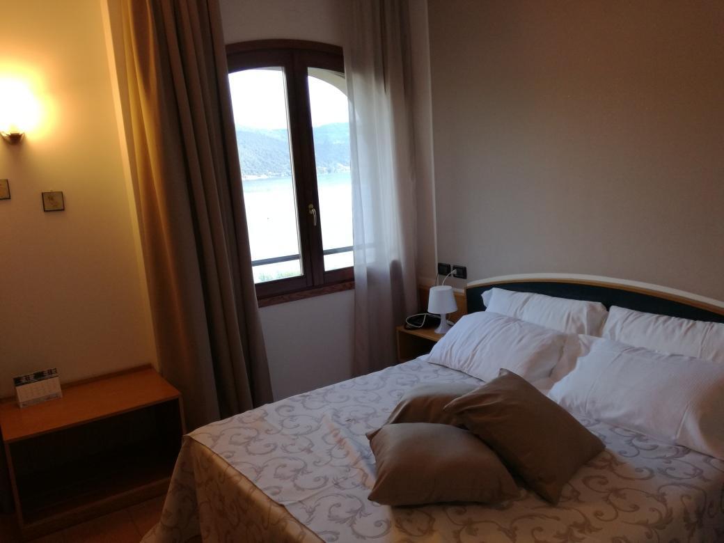 Hotel Ristorante Sensole Sulzano Luaran gambar