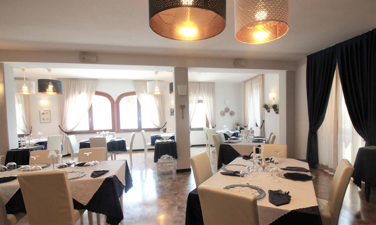 Hotel Ristorante Sensole Sulzano Luaran gambar
